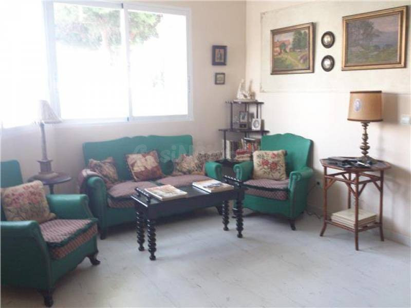 ¡¡ SE VENDE ESTUPENDO CHALET MUY APMLIO Y LUMINISO, EN SANTA - foto 4