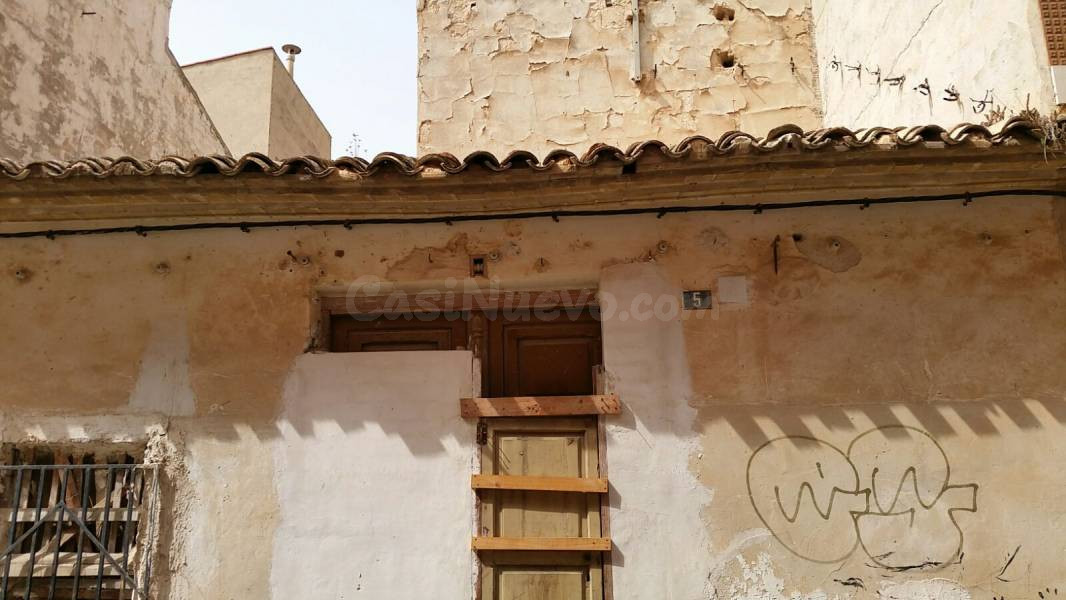 SE VENDE SOLAR CON CASA PARA DERRIBAR EN ASPE, ALICANTE, ESP