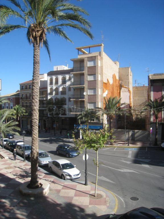 ENTRESUELO DIAFANO PARA HACER VIVIENDAS EN EL PURO CENTRO DE ASPE,ALICANTE