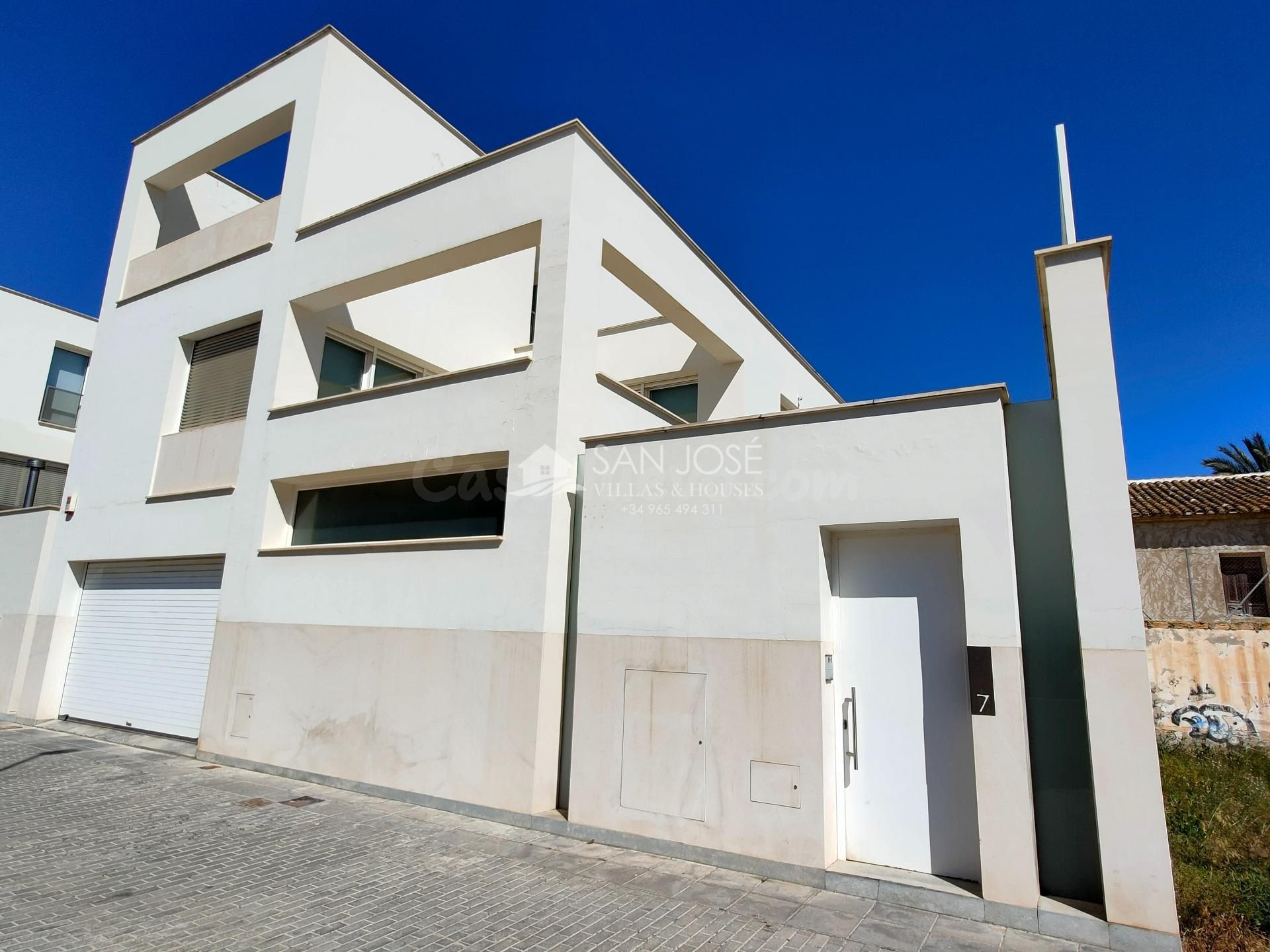 VENTA DE CASA DE LUJO EN ASPE, ALICANTE, SPAIN EN MUY BUENA ZONA, ESPECTACULAR VIVIENDA