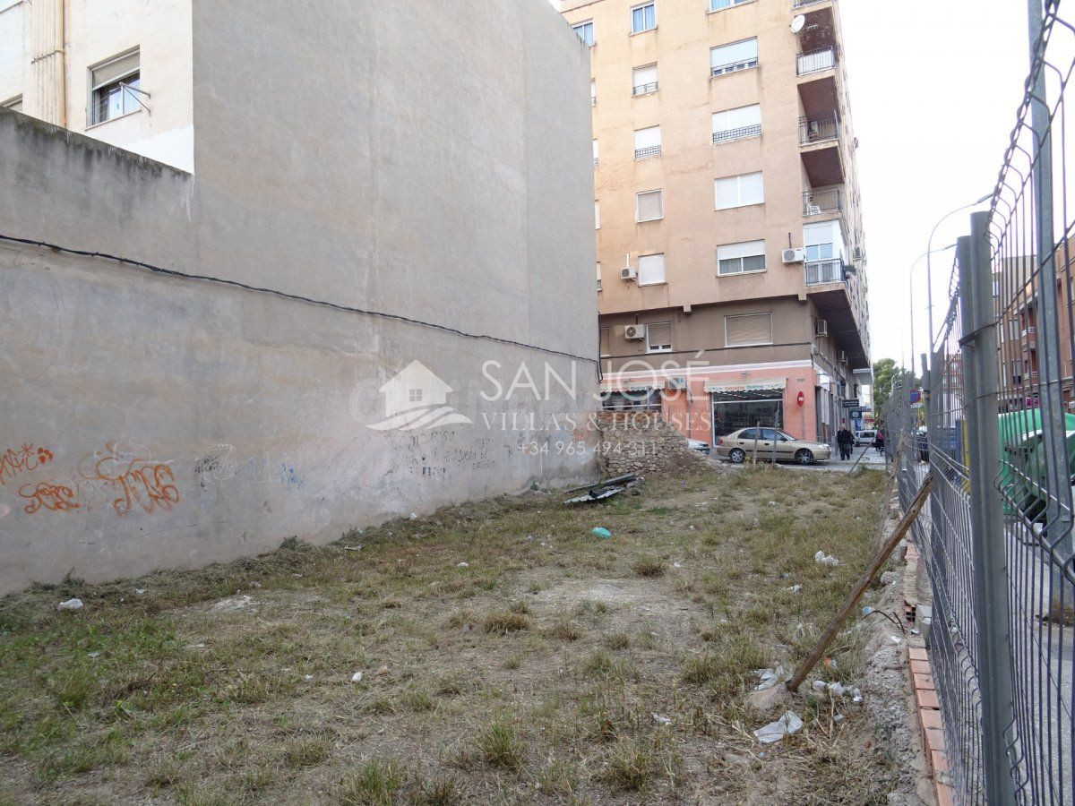 VENTA DE PARCELA O TERRENO URBANO EN ASPE PARA EDIFICACIÓN DE VIVIENDAS EN ZONA CENTRO