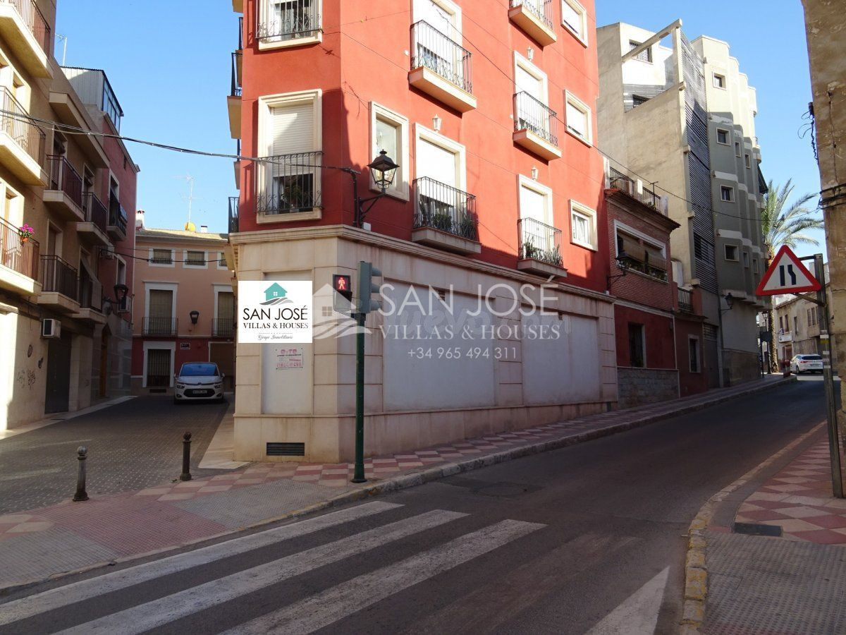 VENTA, ALQUILER U OPCIÓN A COMPRA DE LOCAL COMERCIAL EN ASPE EN ZONA CENTRO
