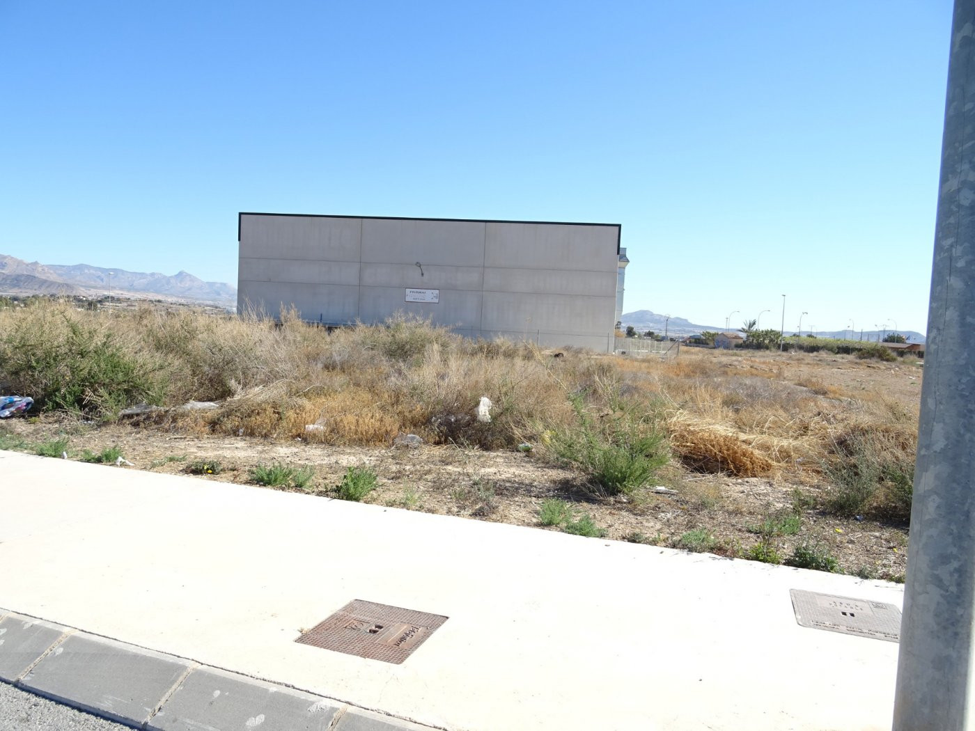 SE VENDE PARCELA INDUSTRIAL EN POLÍGONO ALJAU UNIDAD EJECUCIÓN 7.2 DE ASPE