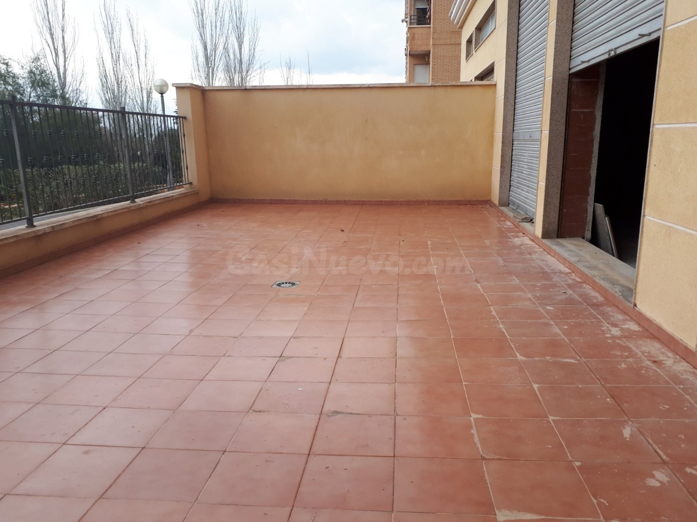 SE VENDE O SE ALQULA CON OPCION A COMPRA A BUEN PRECIO LOCAL COMERCIAL EN LA NIA EN ASPE (ALICANTE)