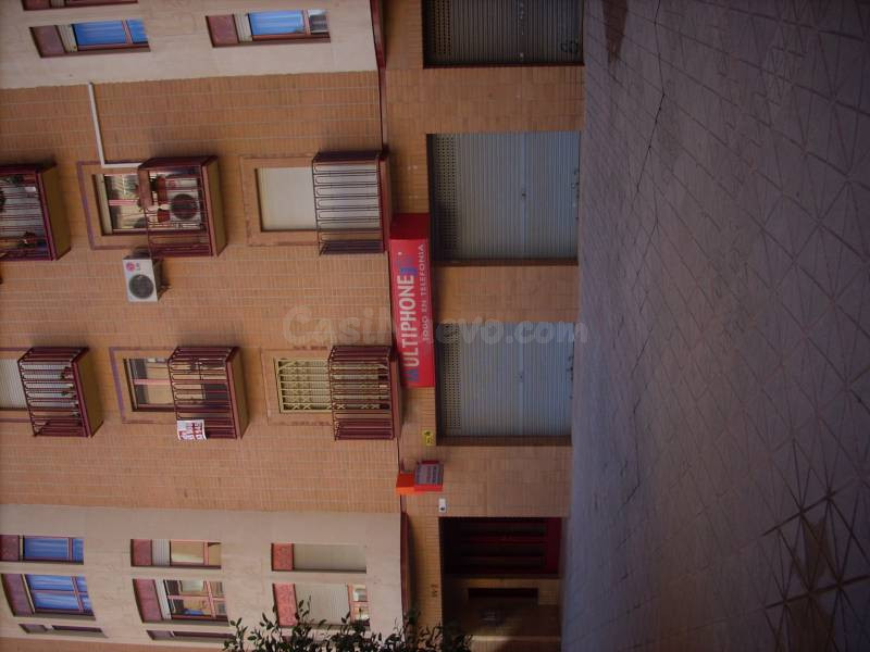SE VENDE LOCAL IDEAL PARA TALLER MECANICO , FRENTE HOSPITAL  - foto 2