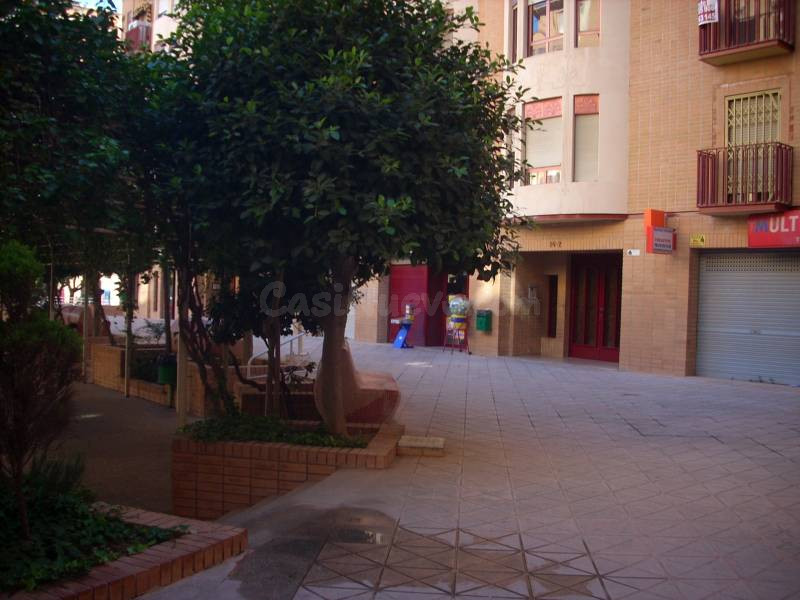 SE VENDE LOCAL IDEAL PARA TALLER MECANICO , FRENTE HOSPITAL  - foto 3