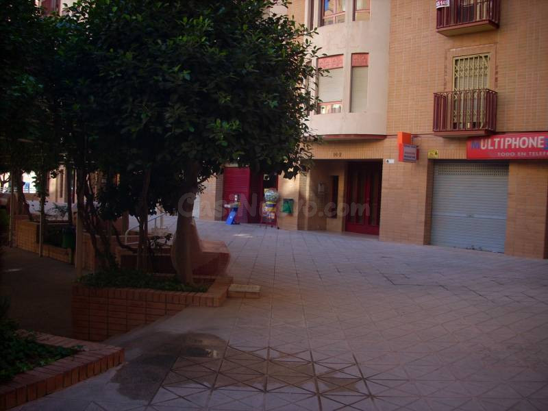 SE VENDE LOCAL IDEAL PARA TALLER MECANICO , FRENTE HOSPITAL  - foto 4