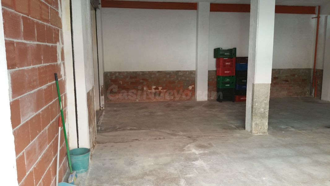 SE VENDEN 2 LOCALES UNIDOS - foto 3