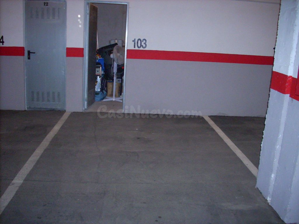 SE VENDE GARAJE FRENTE HOSPITAL DE ALICANTE , FACIL MANIOBRA