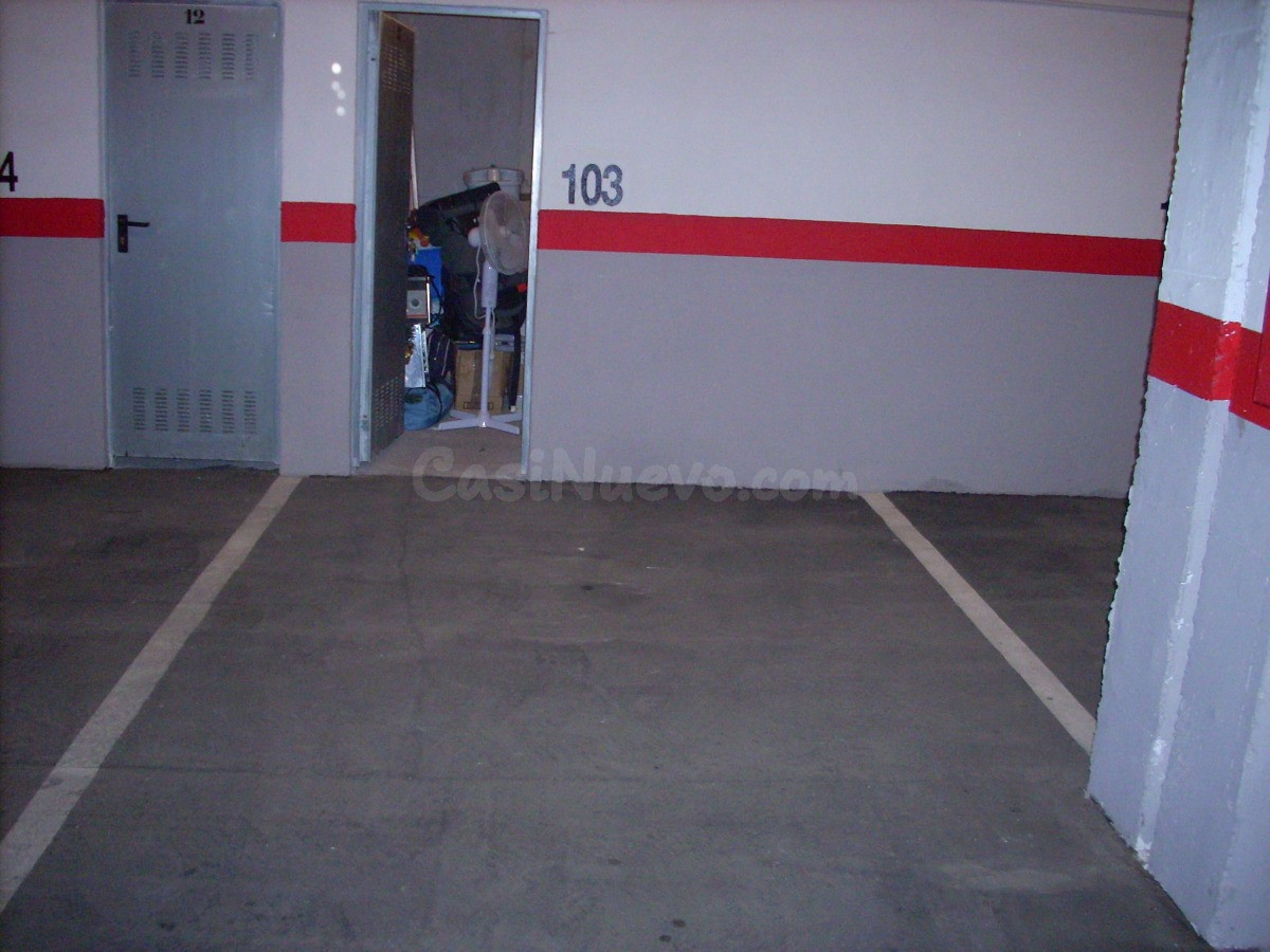 SE VENDE PLAZA DE GARAJE , FACIL MANIOBRA
