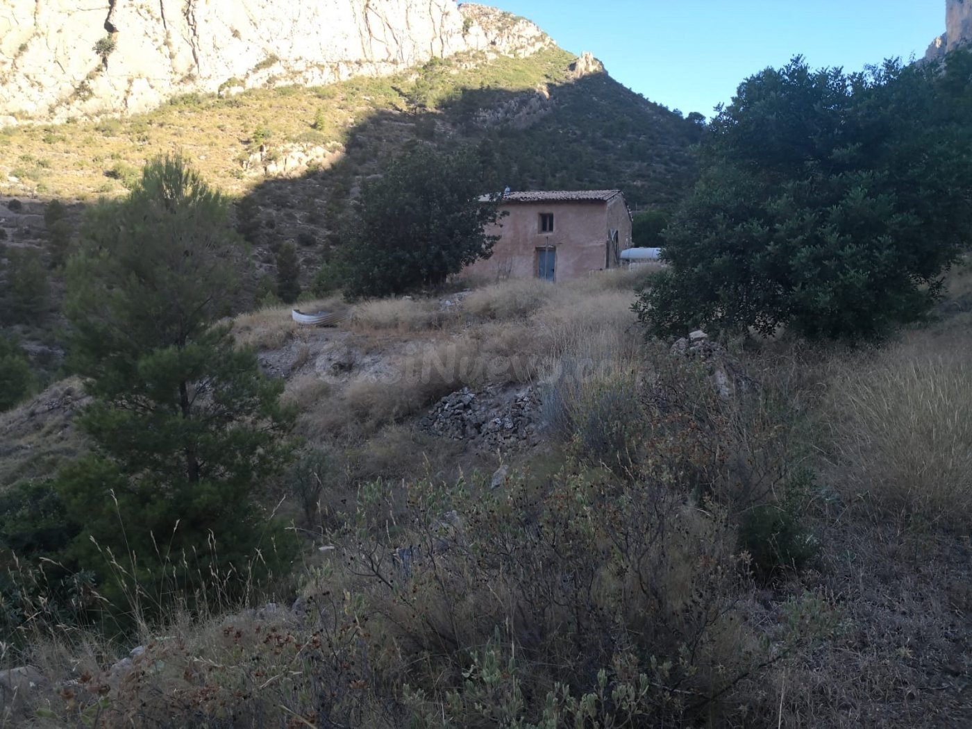 SE VENDE TERRENO PARAJE NATURAL ,EN PLENA NATURALEZA A20 MIN
