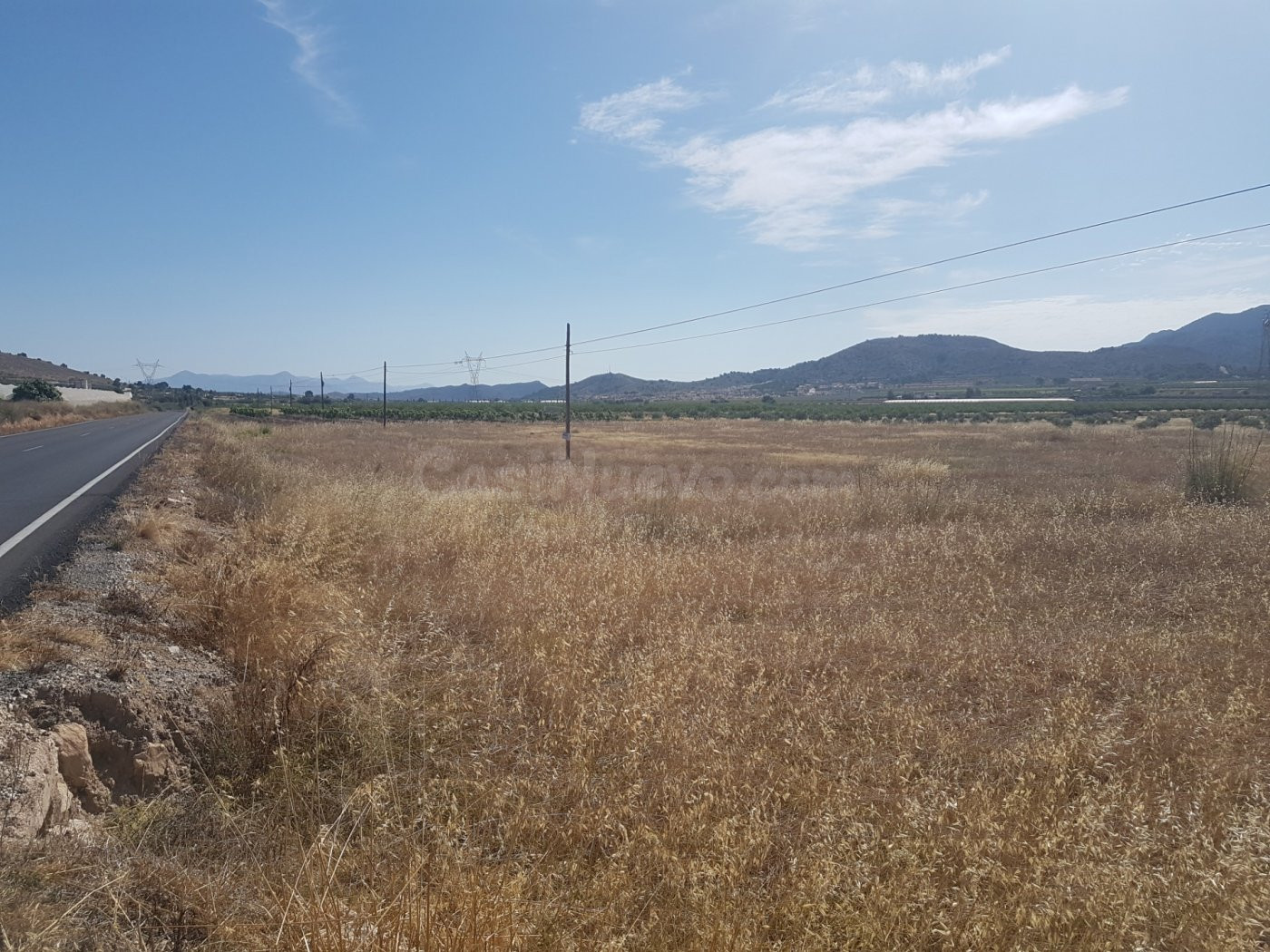 Terreno Hondón de los Frailes primera línea con agua por goteo
