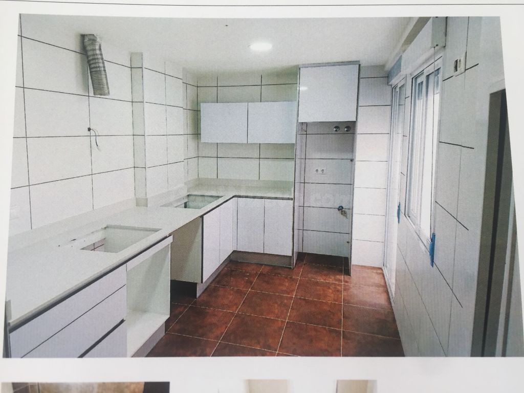 . RECIEN ACABADO DE TIPO MODERNO 3 DORMITORIOS Y DOS BAÑOS ,,SOLO UN VECINO X PLANTA