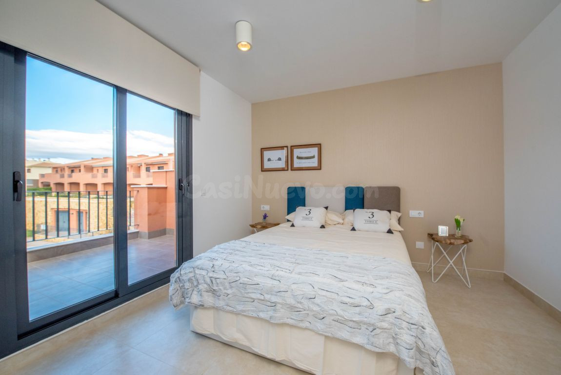 BUNGALOW NUEVO CON PISCINA A CINCO MINUTOS DE ELCHE