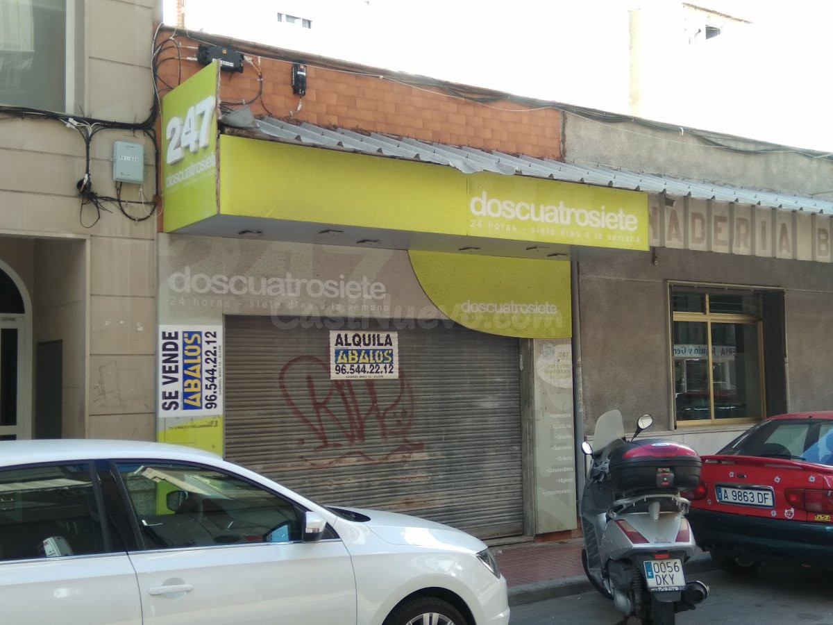 Local comercial en venta y alquiler en Santa Pola Local comercial centro