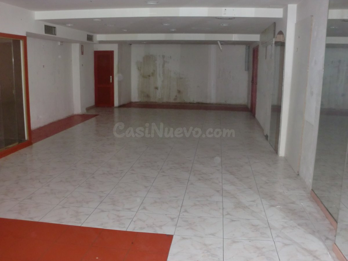 LOCAL COMERCIAL EN EL CENTRO DE ELCHE