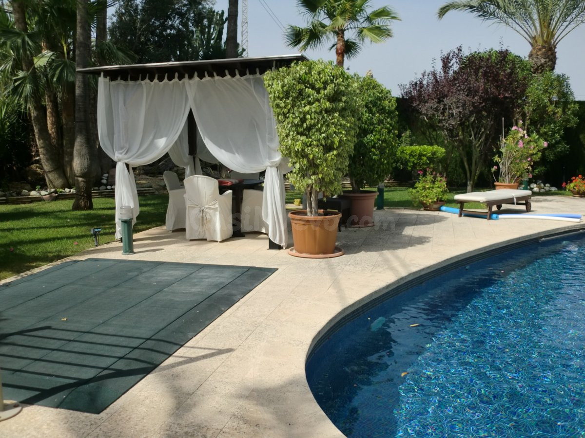 MAGNIFICO CHALET EN VENTA EN VALVERDE BAJO