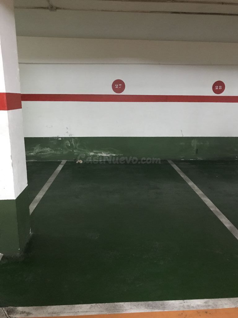 PLAZA DE GARAJE JUNTO AL CORTE INGLES.