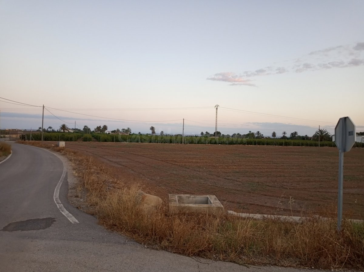 Parcela de 8.000 M2 en Matola
