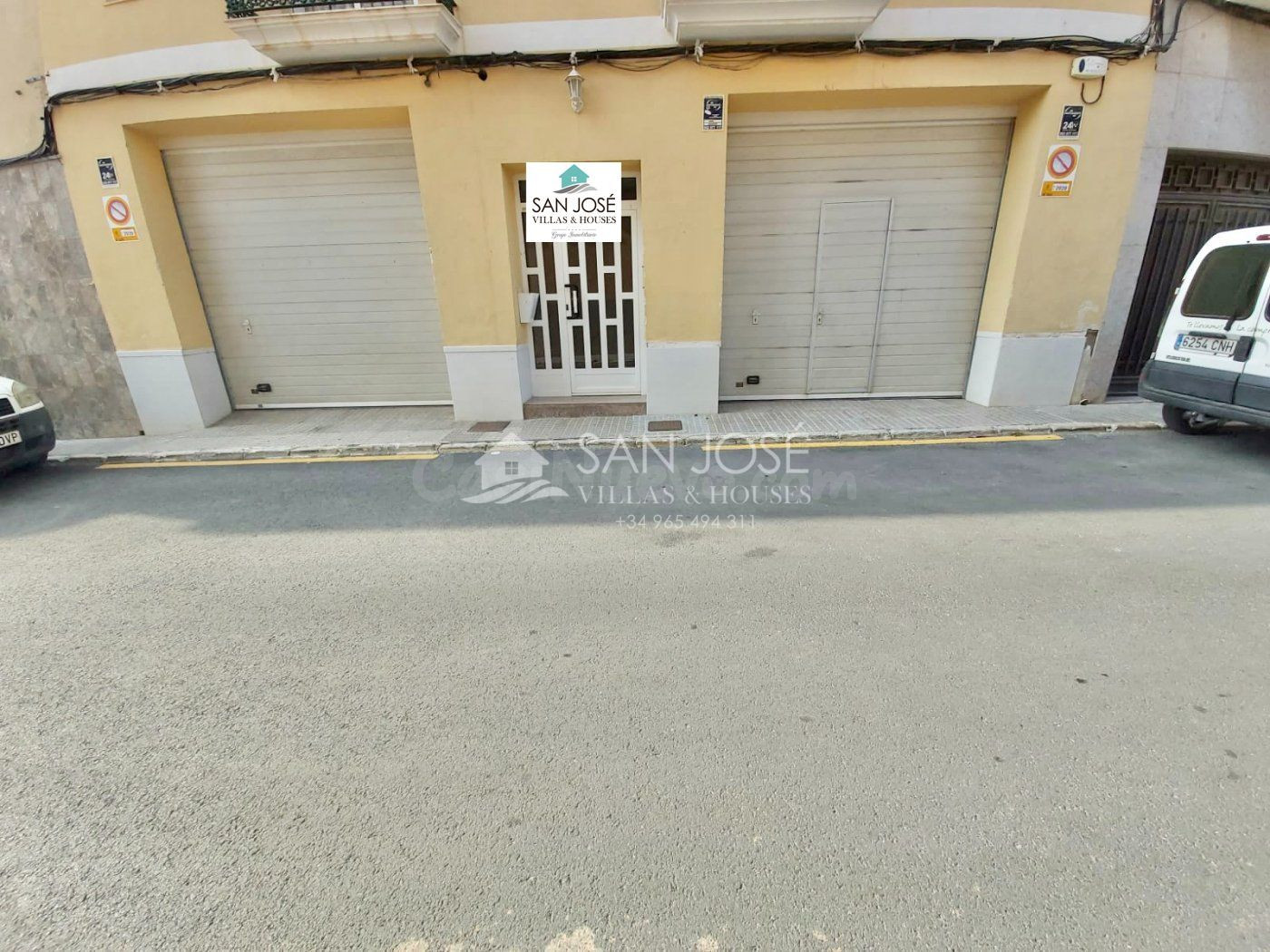 SE VENDE AMPLIO LOCAL COMERCIAL EN EL CENTRO DE HONDÓN DE LAS NIEVES