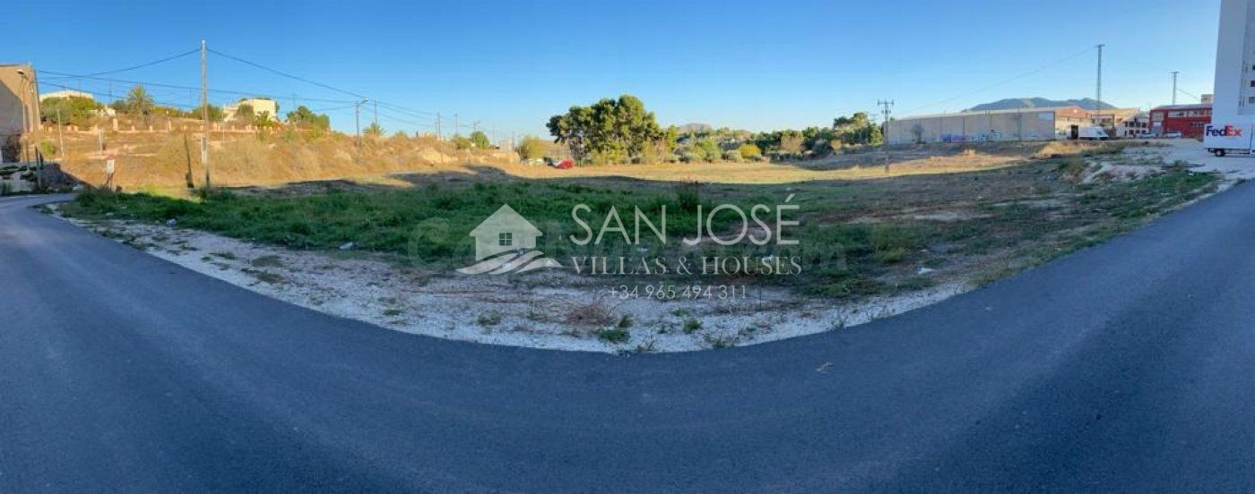SE VENDE SOLAR URBANO EN MONOVAR (ALICANTE) SPAIN