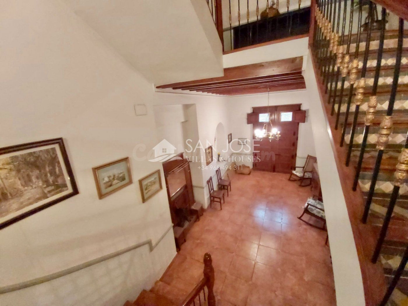 SE VENDE BONITA CASA SEÑORIAL EN BUEN ESTADO EN ASPE - foto 2