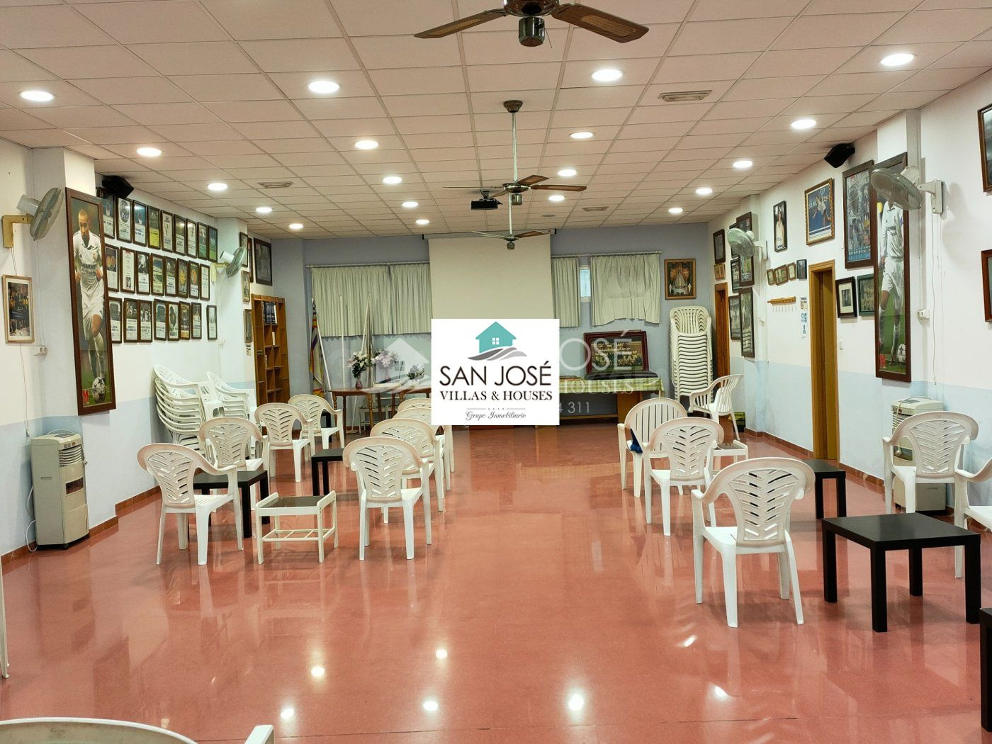 SE VENDE LOCAL COMERCIAL EN BUEN ESTADO TODO DIAFANO FRENTE AL NUEVO CENTRO DE SALUD EN ASPE