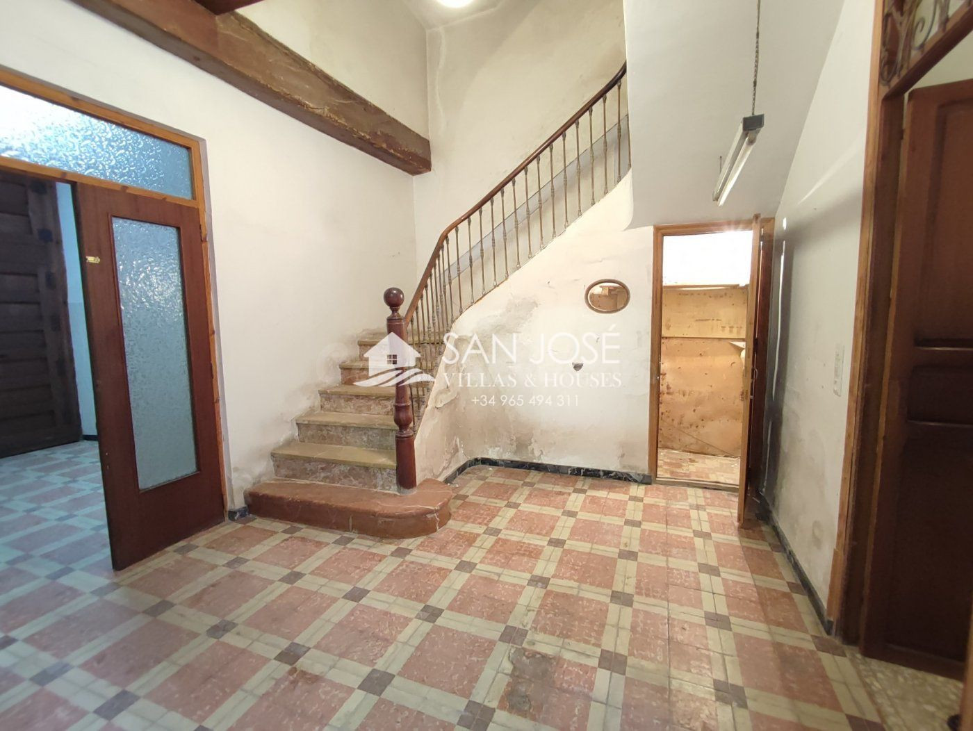 VENTA DE CASA EN ASPE EN LA ZONA DEL CENTRO PARA REFORMAR