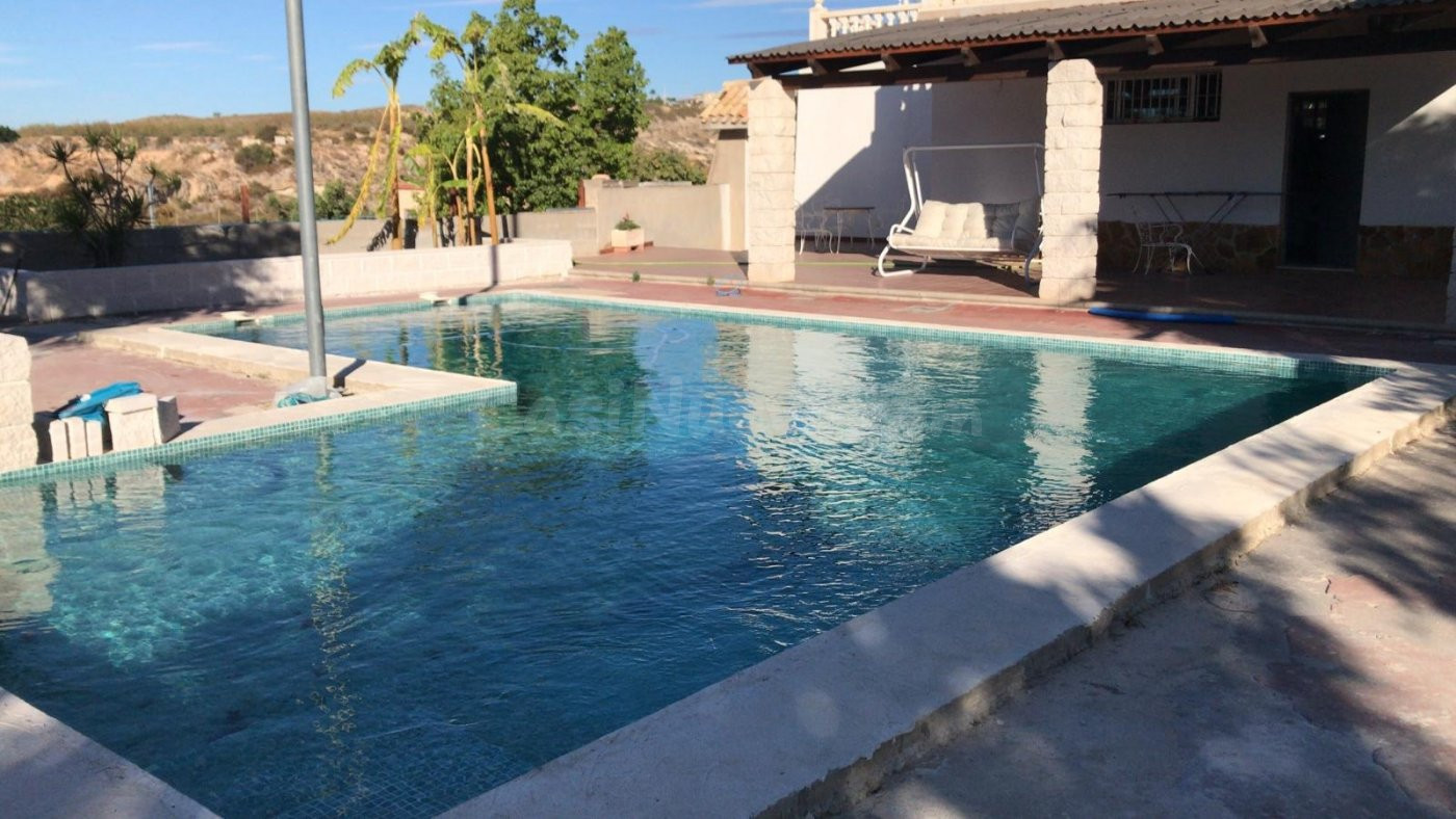 SE VENDE CHALET DE LUJO EN ZONA DE BUENAVISTA EN ELCHE-ALICANTE-ESPAÑA