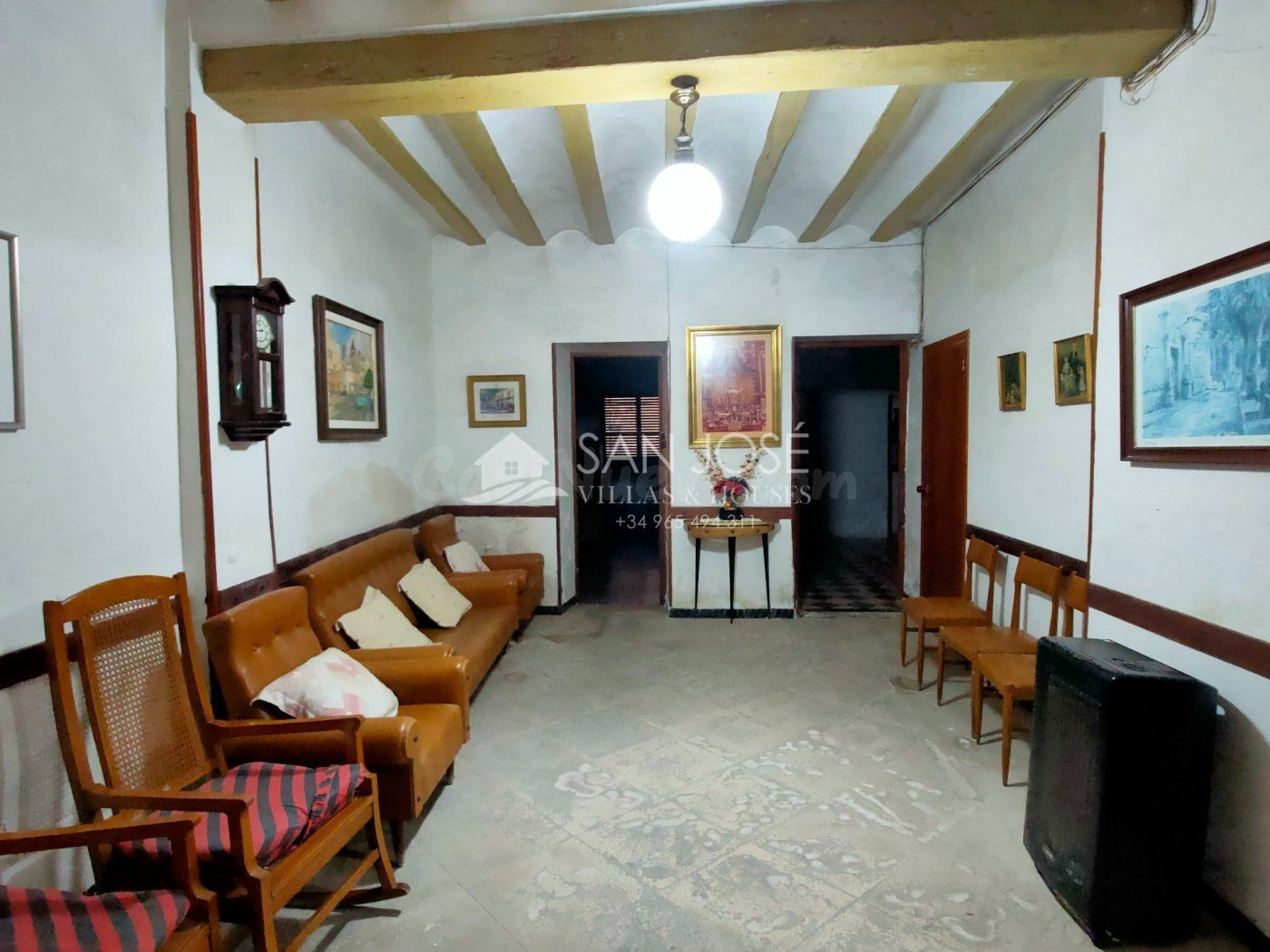 SE VENDE CASA HISTORICA EN PLENO CENTRO DE ASPE