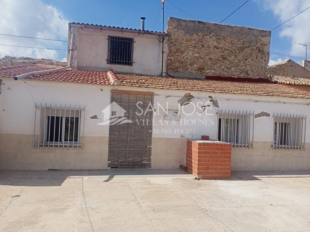 VENTA CASA DE CAMPO EN ABANILLA