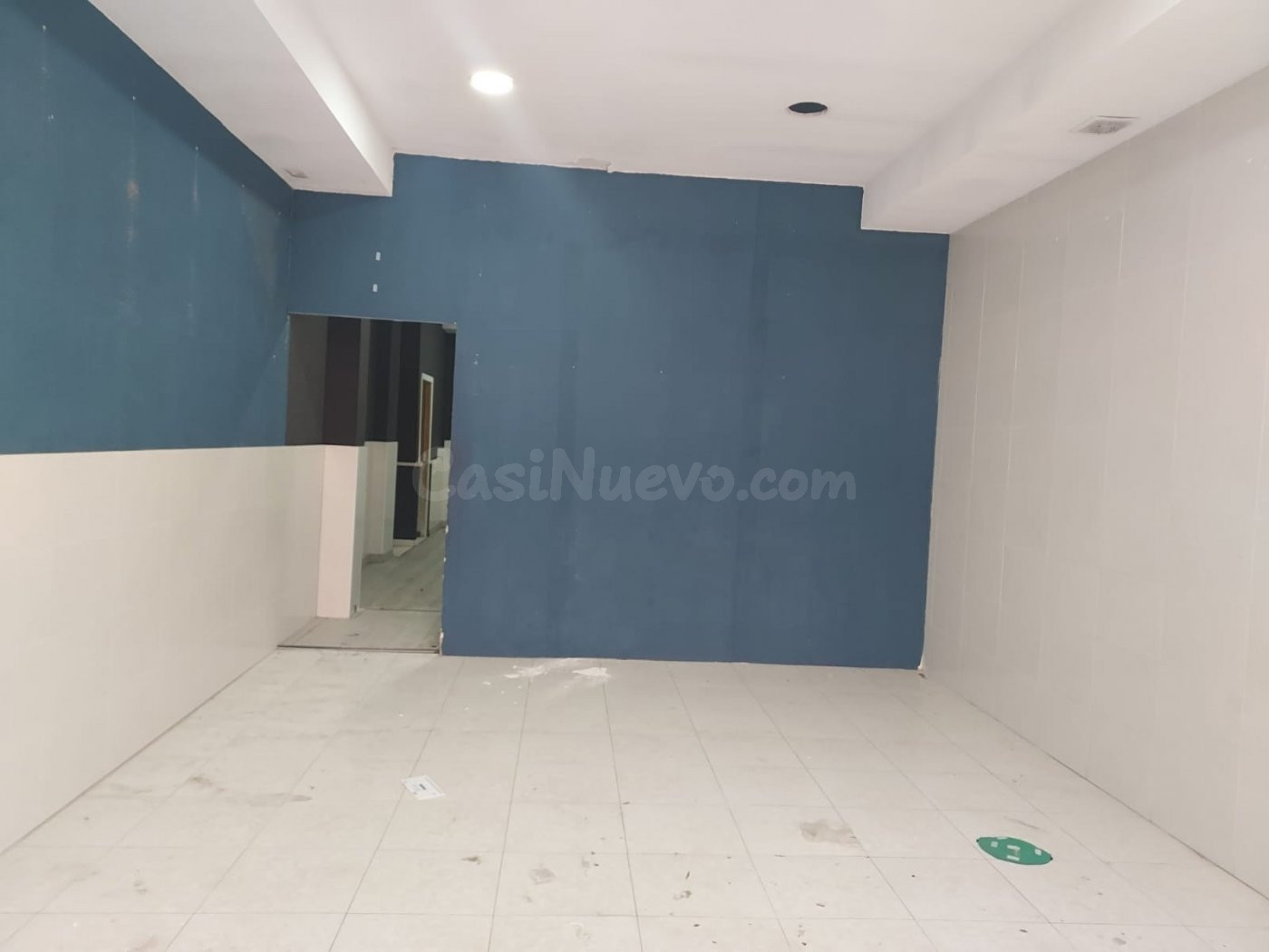 SE VENDE LOCAL EN MUY BUENA ZONA ,A 5 MINUTOS DEL CENTRO REF - foto 3
