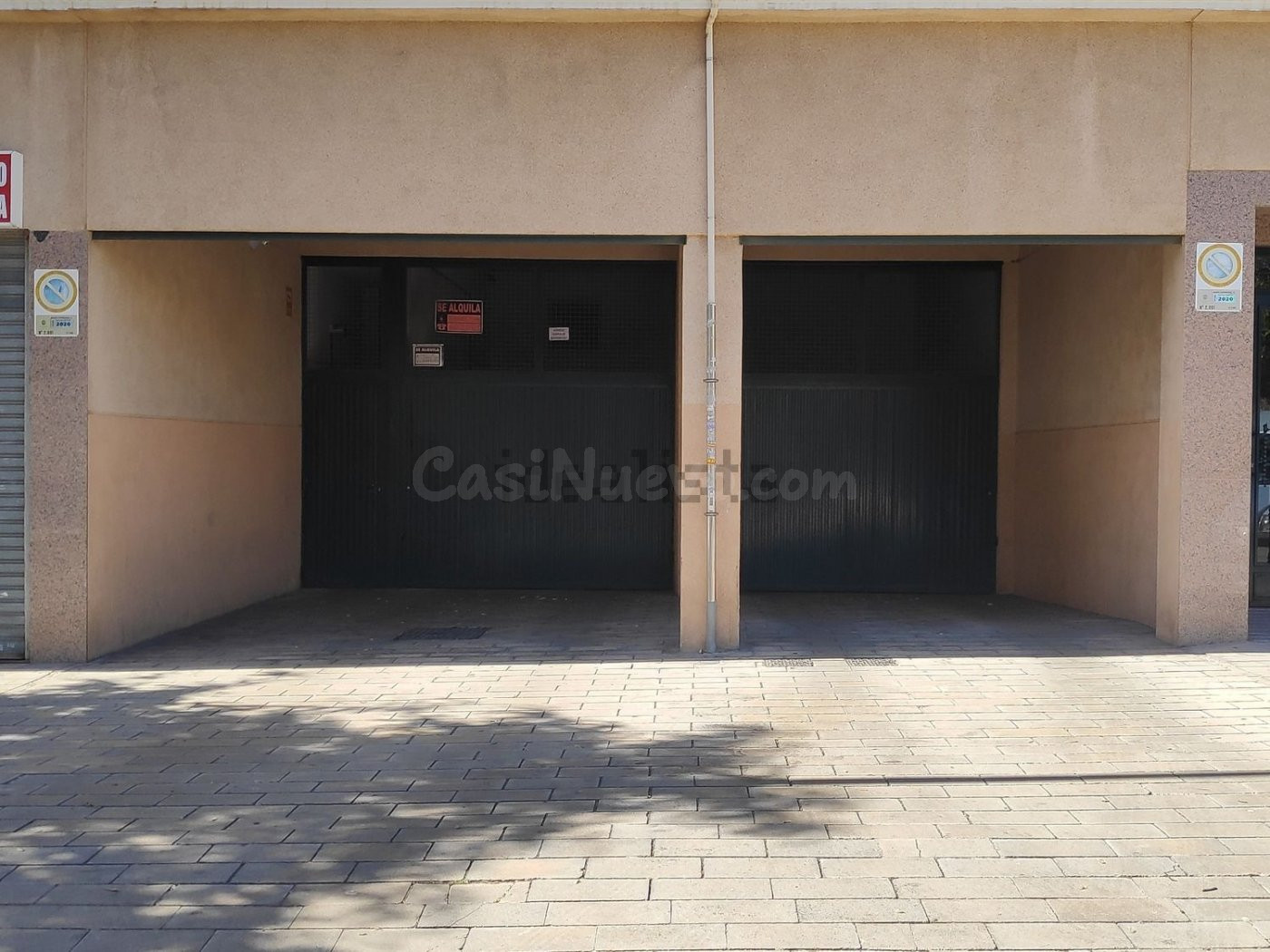 SE VENDE GARAJE , AMPLIA , FRENTE HOSPITAL DE ALICANTE