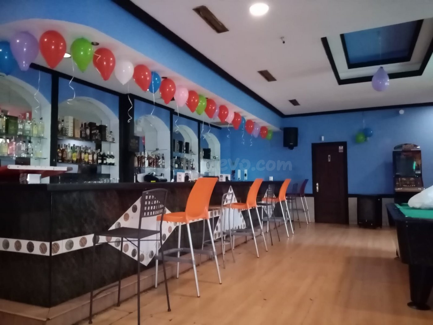 SE VENDE HOSTAL-RESTAURANTE-CLUB EN NOGALES DE PISUERGA. MIL - foto 4