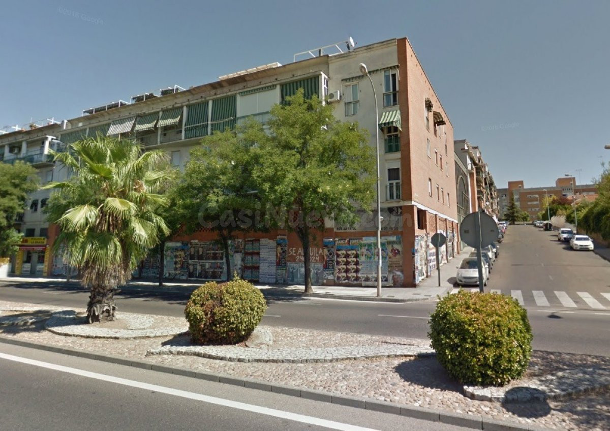 LOCALES EN VENTA CARRETERA DE SEVILLA