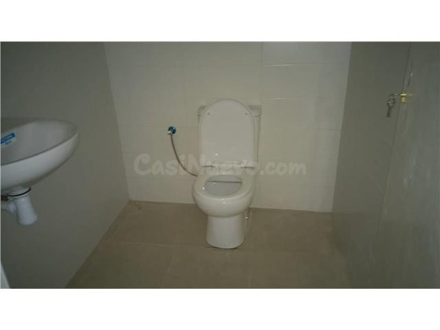 Local reformado en alquiler en Balmaseda – Ideal para negoci - foto 4