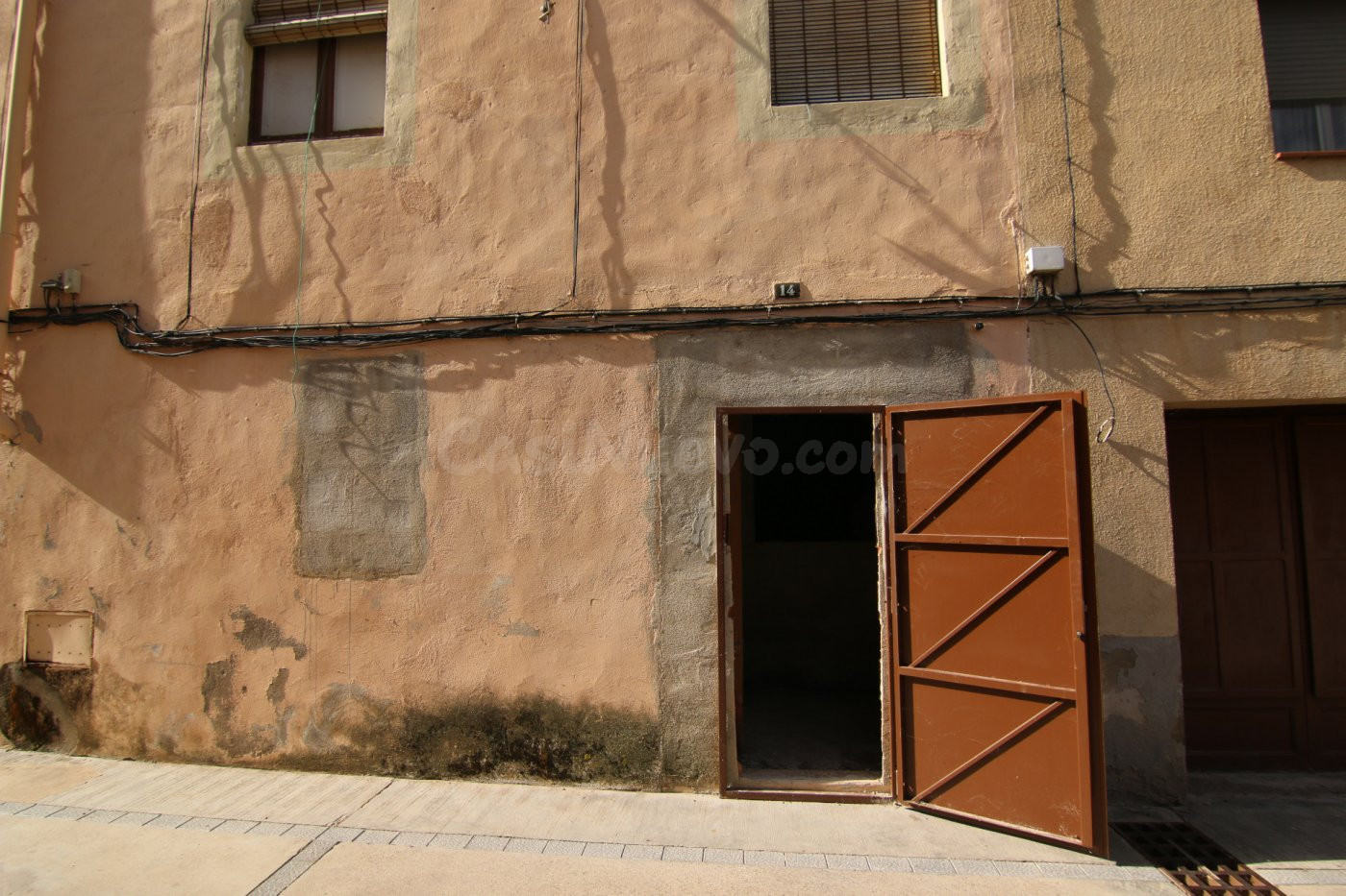 SE VENDE LOCAL EN CARDONA, ZONA LA COROMINA