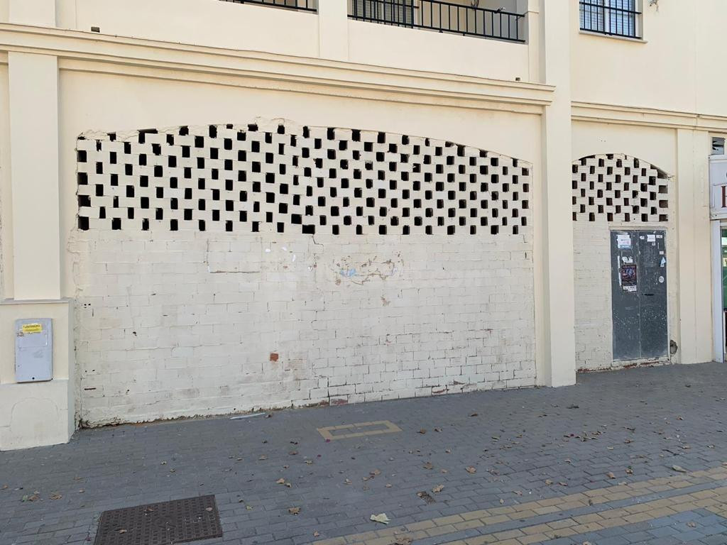 Local comercial magníficamente situado