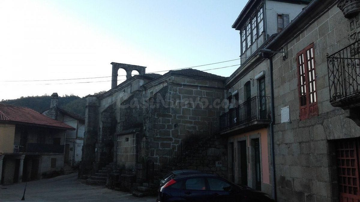 Edificio en Leiro - foto 2