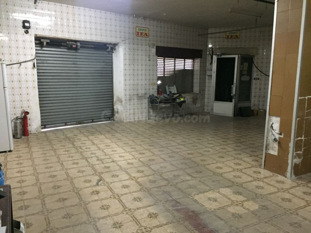 Local Comercial en la Avda Primero de Mayo En El Palmar Ref. 3013