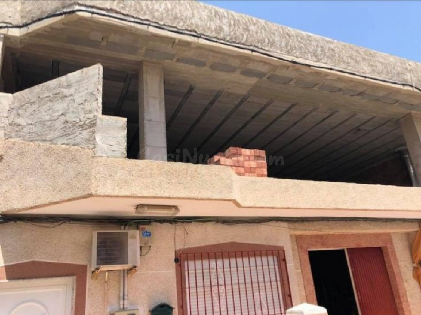 Local de 400 m2 en Barriada Hispanoamérica