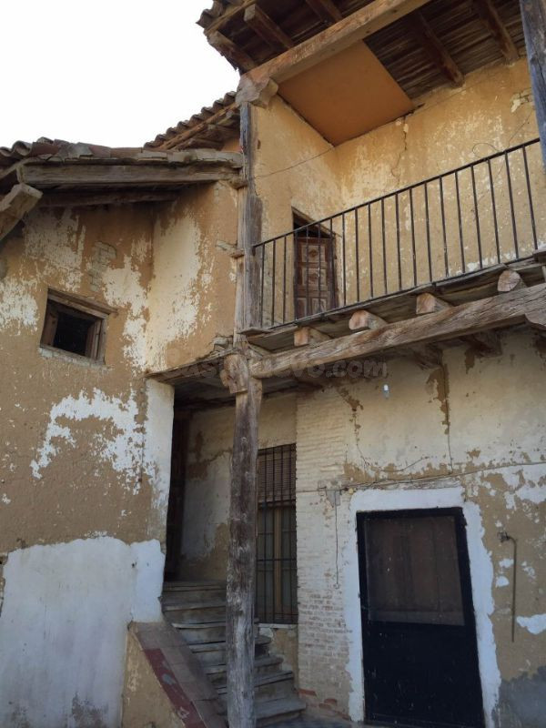 Chalet en venta en Bercero con 8 hab. y 2 baños Chalet berce - foto 4