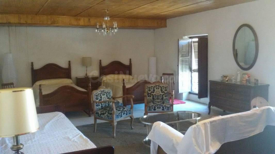 CASA DE PUEBLO EN TORREMORMOJÓN (PALENCIA) EN EL MISMO CENTR - foto 3