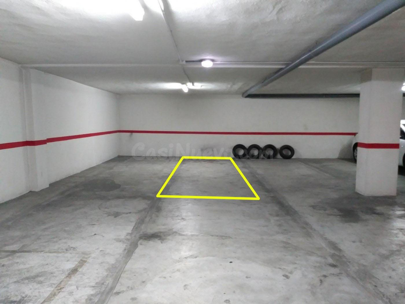 Plaza de garaje montacargas en excelente ubicación