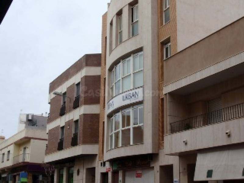 OFICINA DE 74 m2 FRENTE AL AYUNTAMIENTO