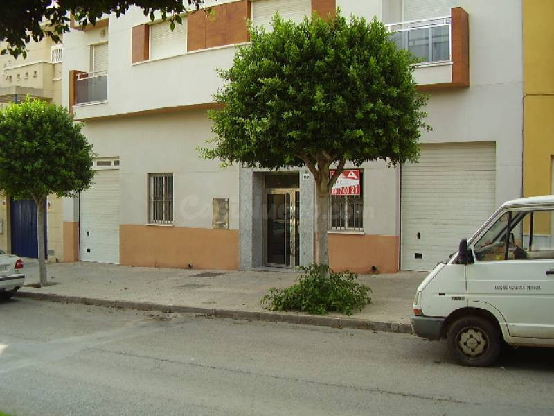 Local comercial en alquiler en El Ejido con 1 baño Local comercial ejido-sur