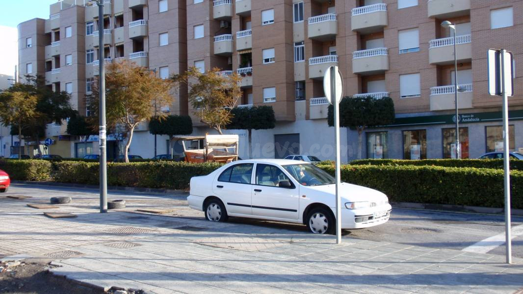 Piso en venta en El Ejido con 4 hab. y 2 baños Piso el-ejido