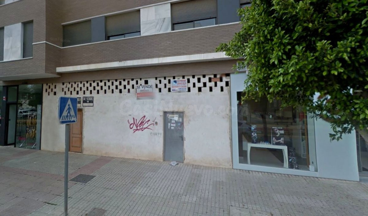 100 m2 DE LOCAL COMERCIAL CENTRICO