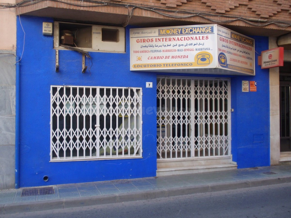 CÉNTRICO LOCAL COMERICIAL