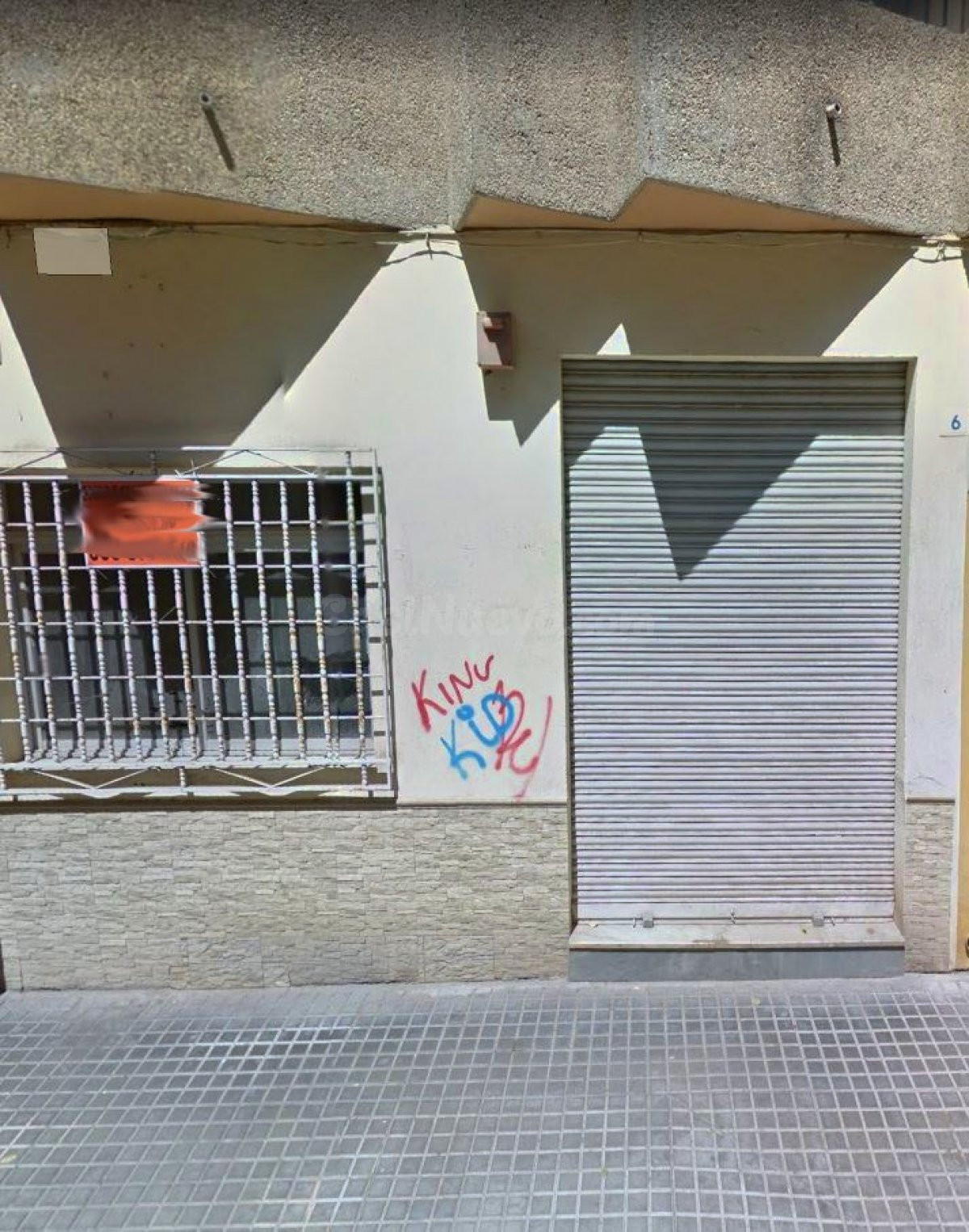 180 m2 DE LOCAL COMERCIAL DISPONE DE SALIDA DE HUMOS